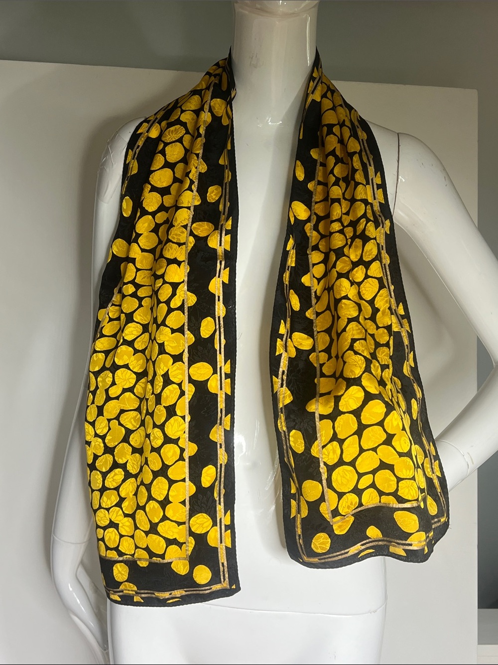Albert Nippon 52” x 10.25” Silk Scarf - Excellent Condition - Picture 4 of 4
